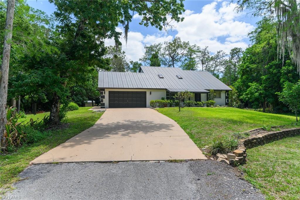 GOLDEN GATE ESTATES - Residential