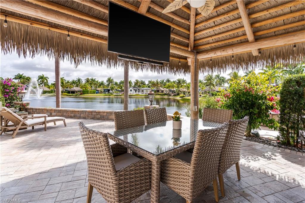 NAPLES MOTORCOACH RESORT - Land