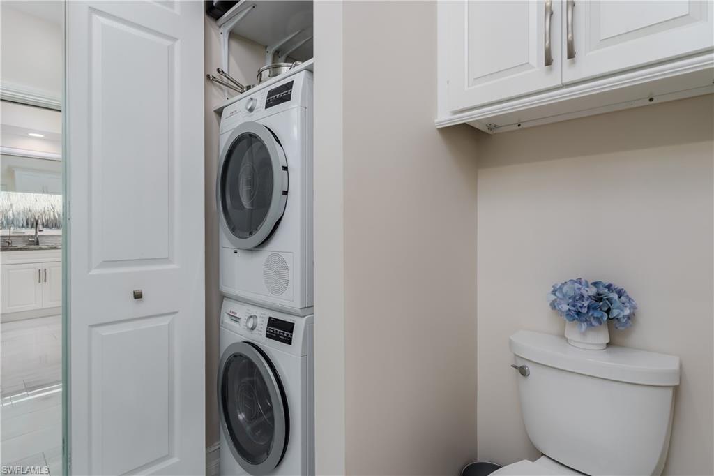 NAPLES MOTORCOACH RESORT - Land