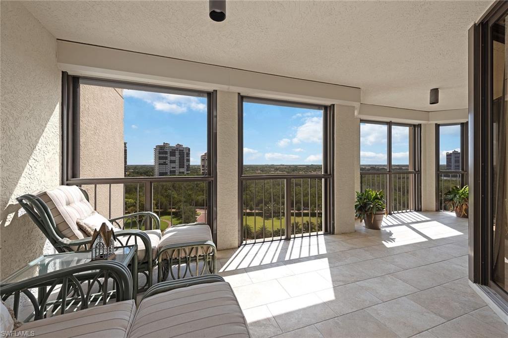 CARLYSLE AT BAY COLONY - Residential