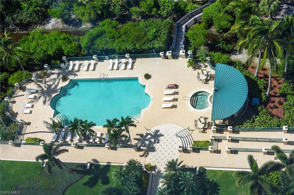 CARLYSLE AT BAY COLONY - Residential