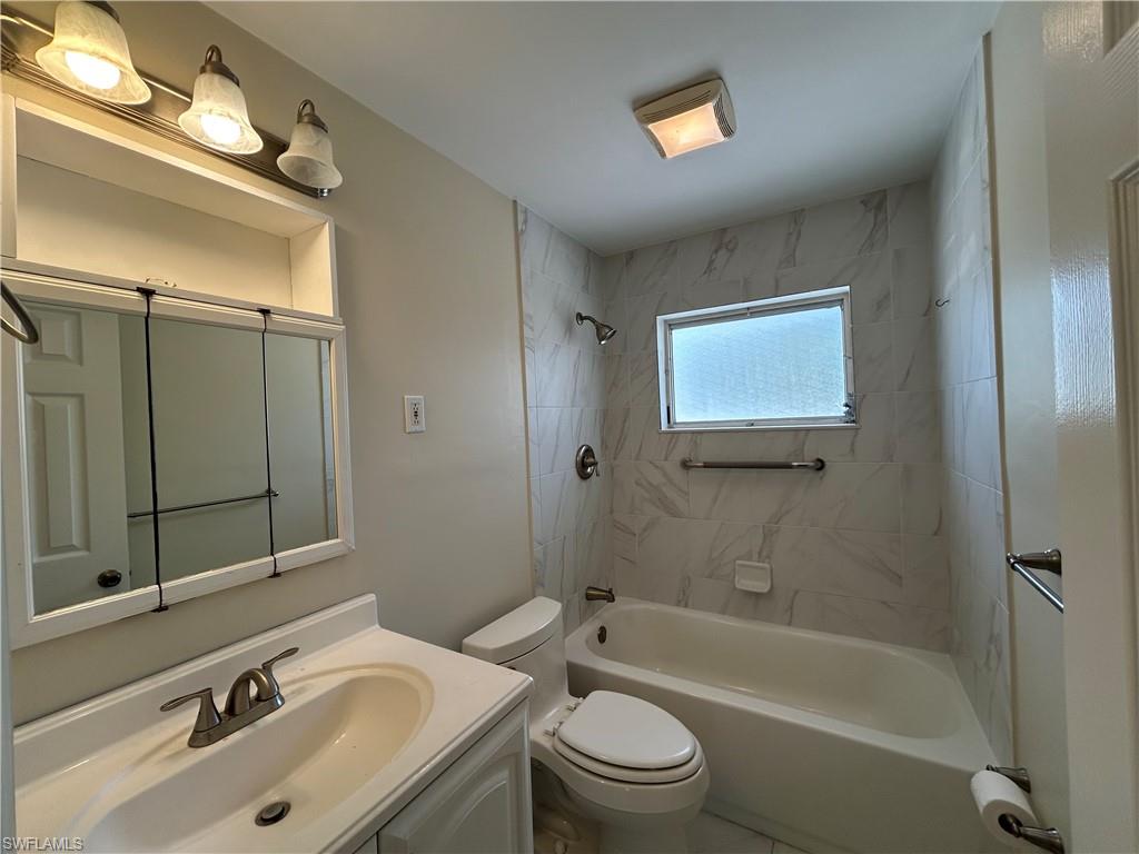 IMPERIAL SHORES - Residential Lease