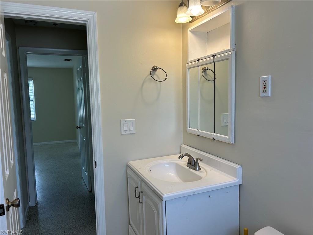 IMPERIAL SHORES - Residential Lease