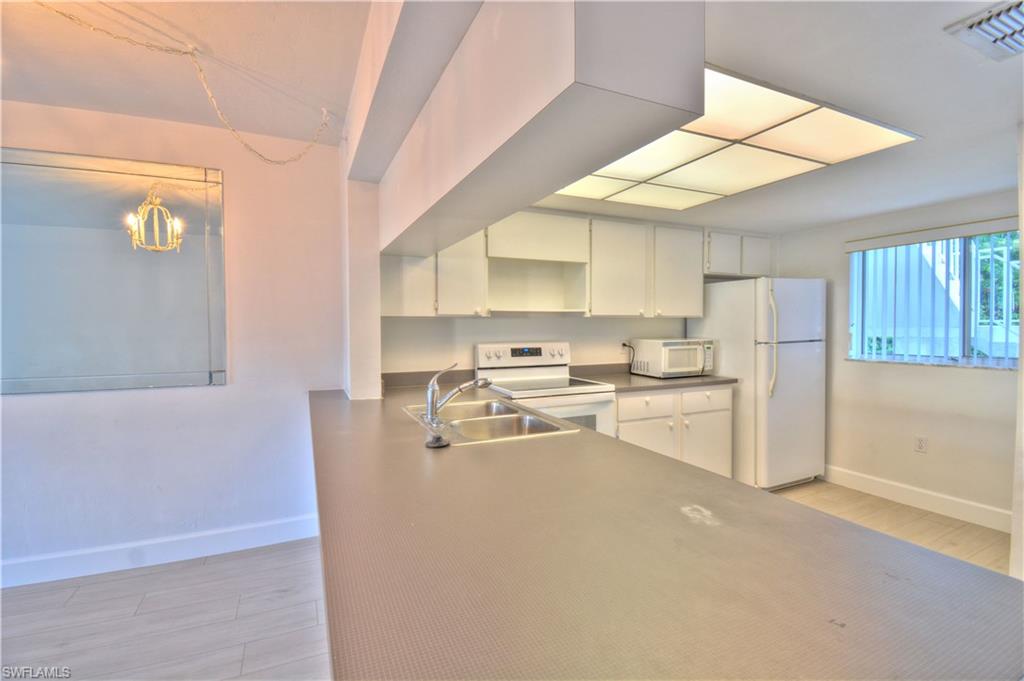 NAPLES TRACE - Residential Lease