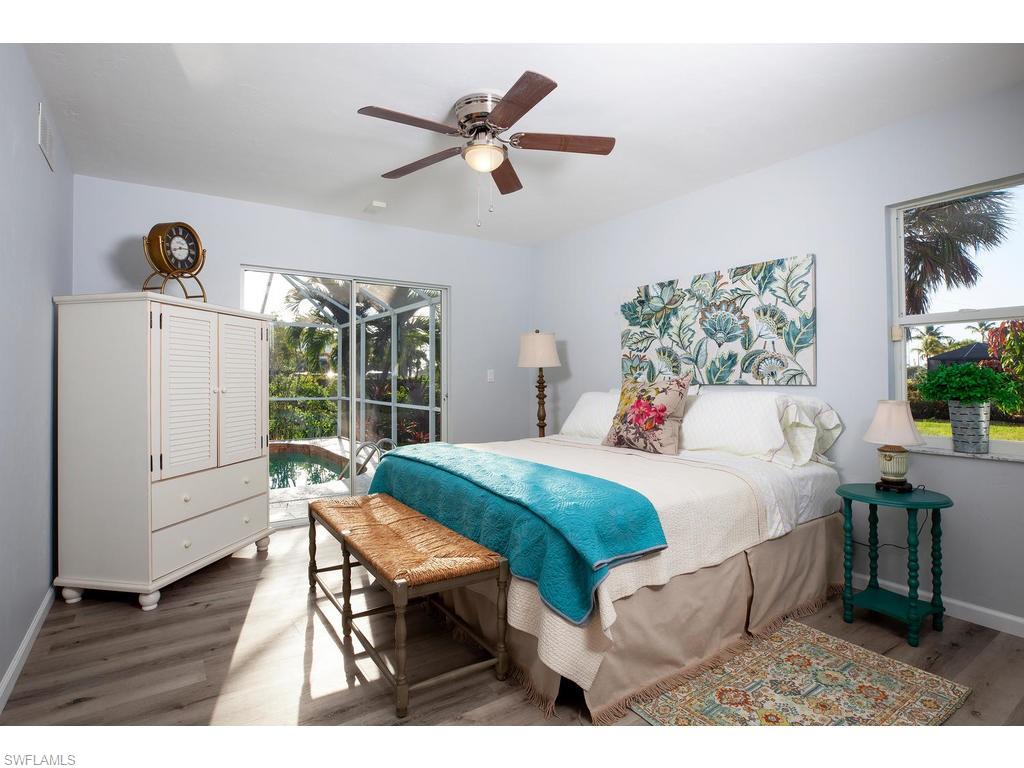 MARCO BEACH - Residential