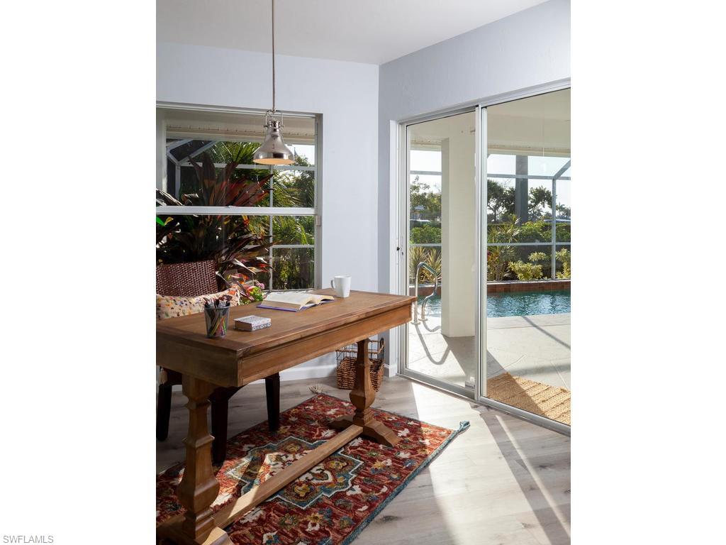 MARCO BEACH - Residential