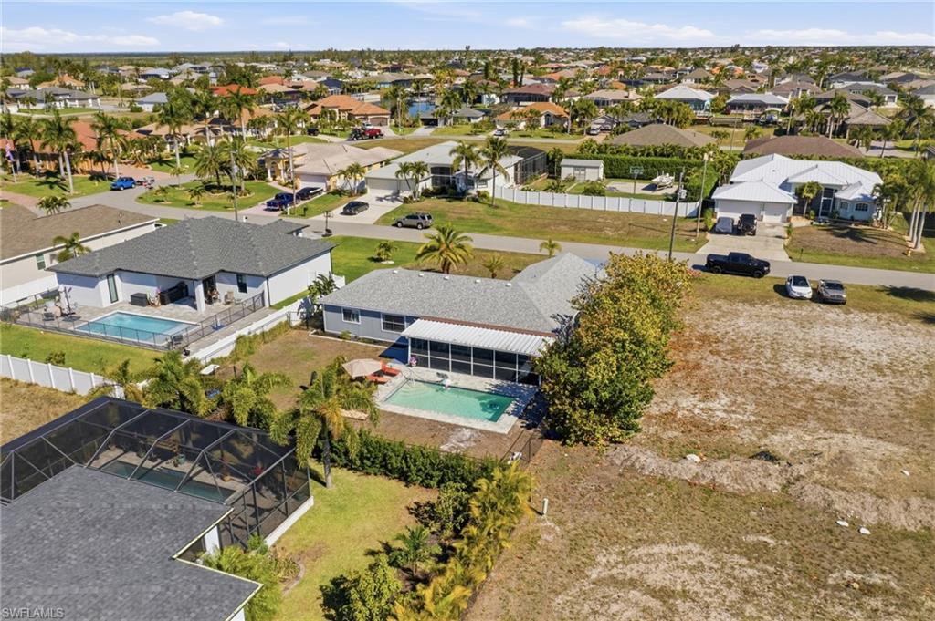 CAPE CORAL - Residential