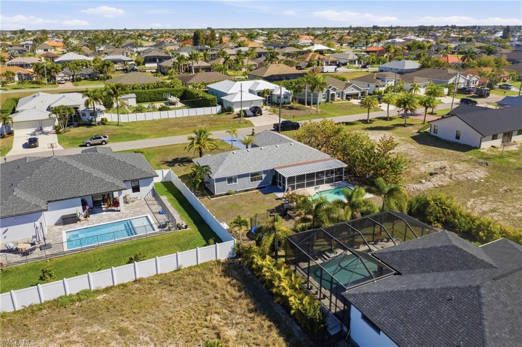 CAPE CORAL - Residential