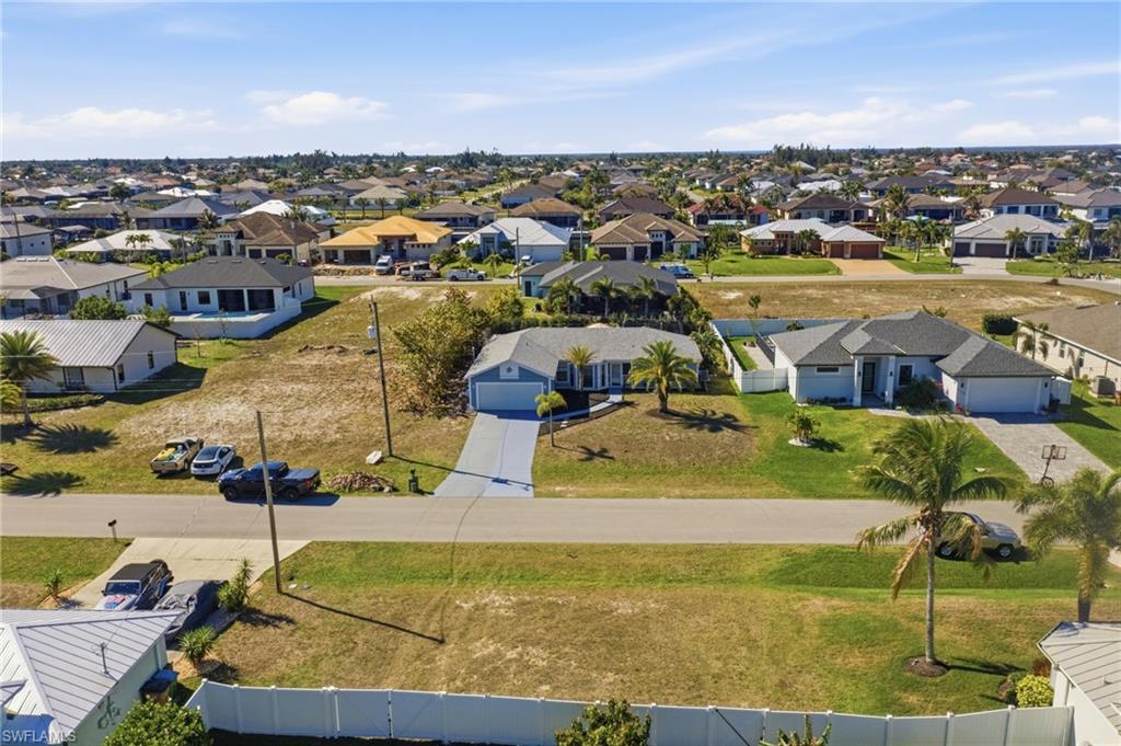 CAPE CORAL - Residential