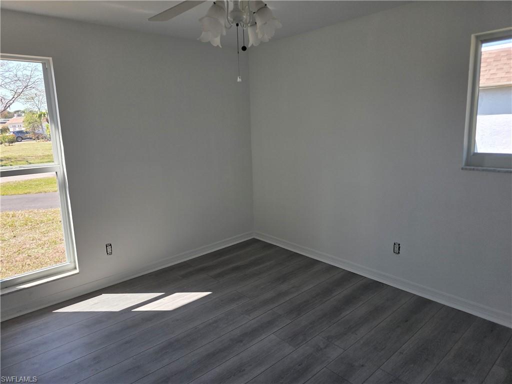 ROYAL PARK VILLAS - Residential