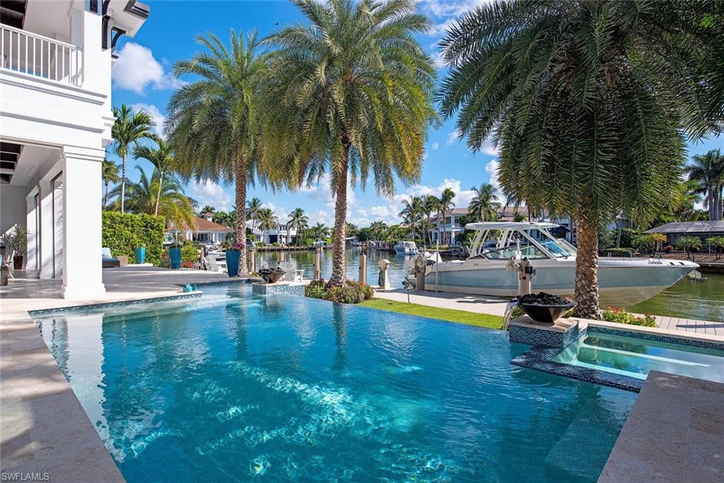 ROYAL HARBOR - Residential