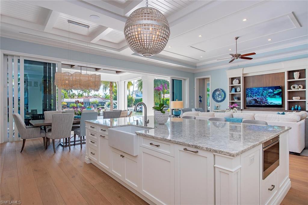 ROYAL HARBOR - Residential