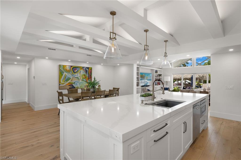 ROYAL HARBOR - Residential