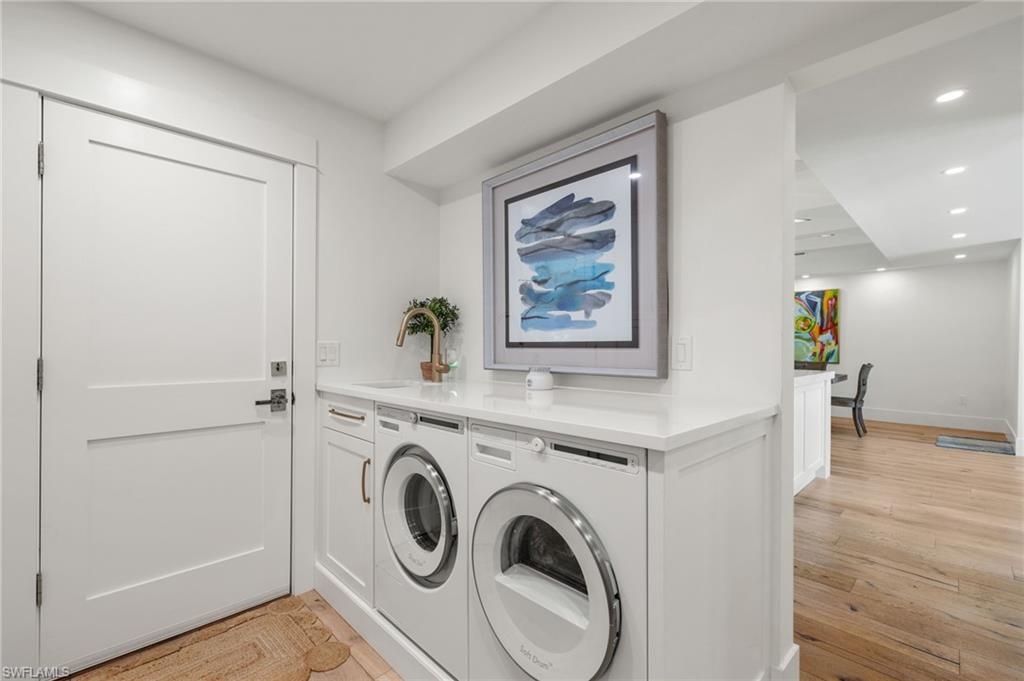 ROYAL HARBOR - Residential