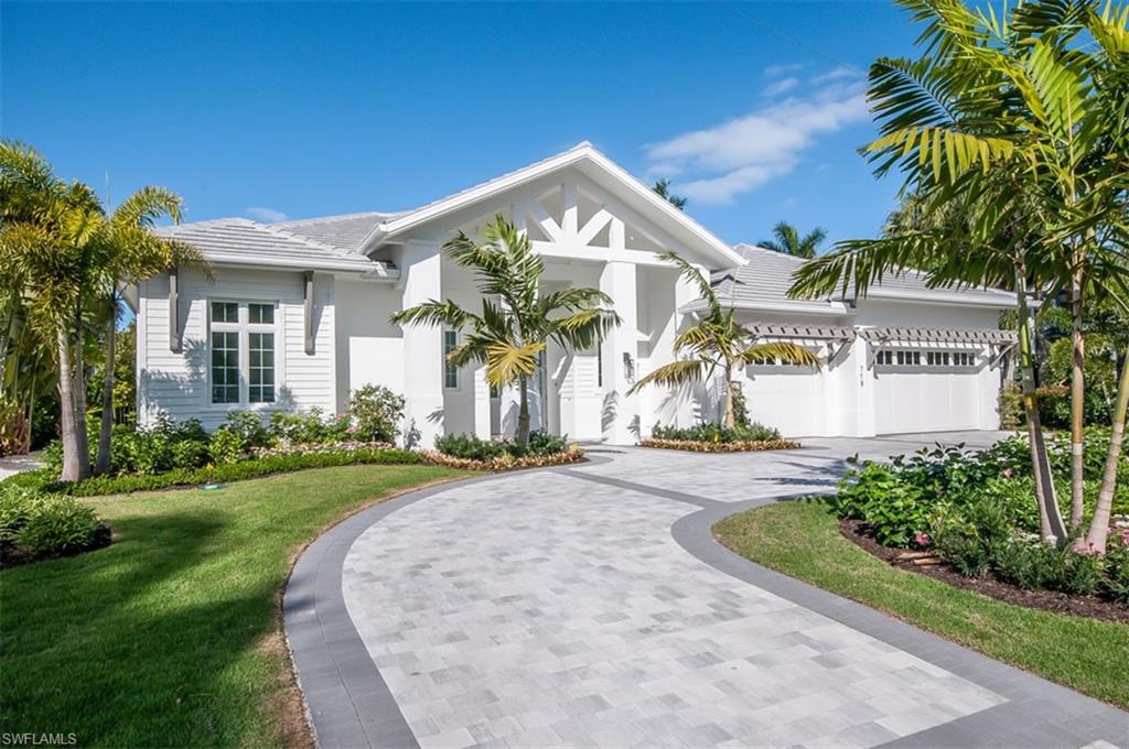 MOORINGS - Residential