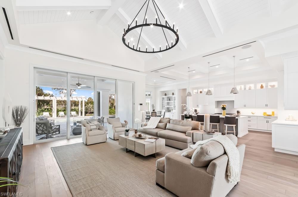 MOORINGS - Residential