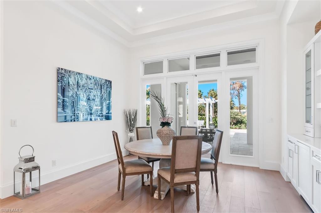 MOORINGS - Residential