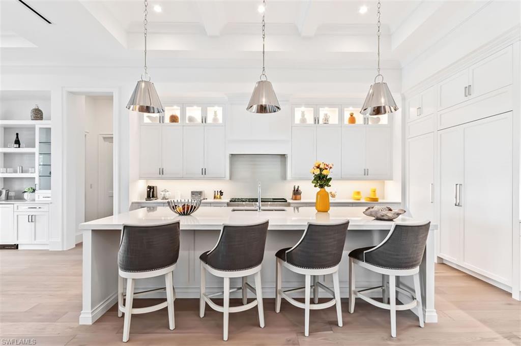 MOORINGS - Residential