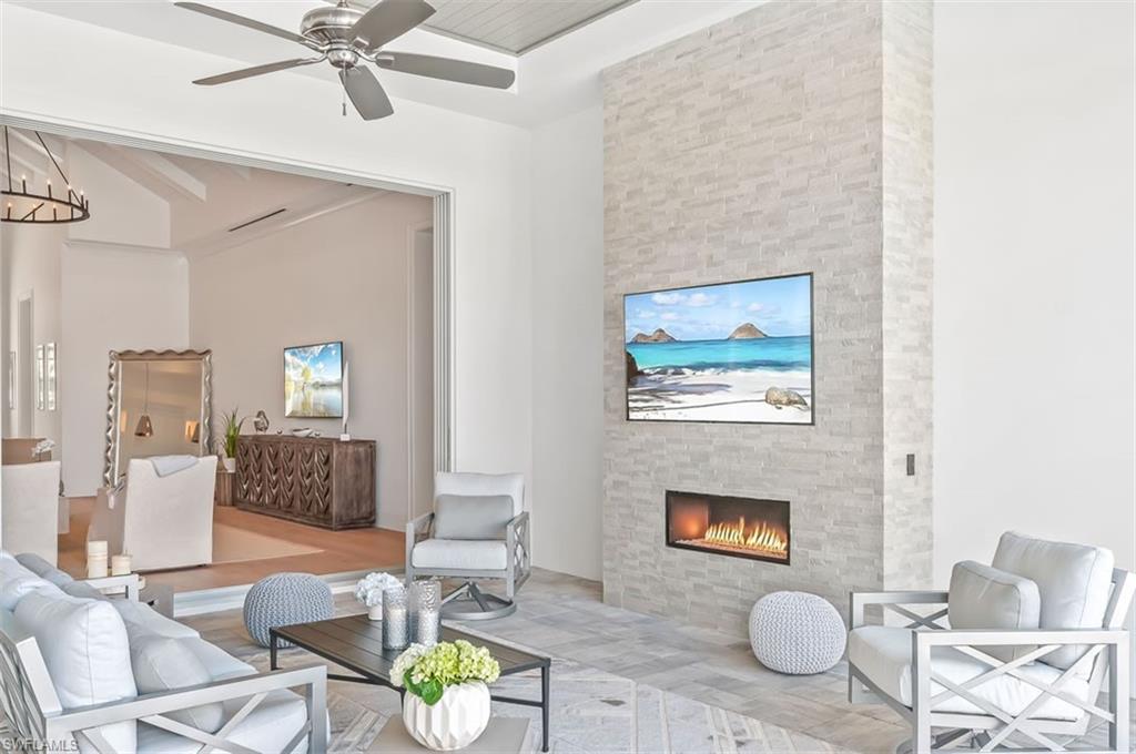 MOORINGS - Residential