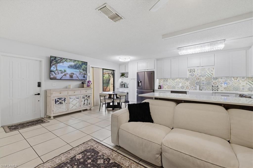 PARKWOODS TOWNHOUSE COMMUNITY - Residential