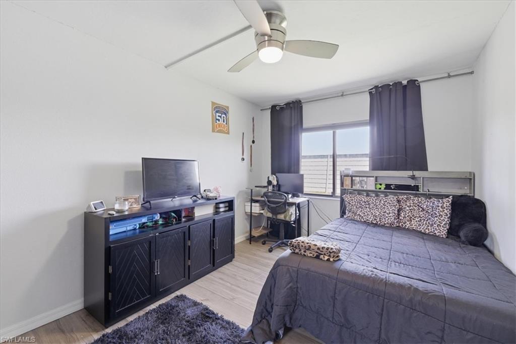 PARKWOODS TOWNHOUSE COMMUNITY - Residential