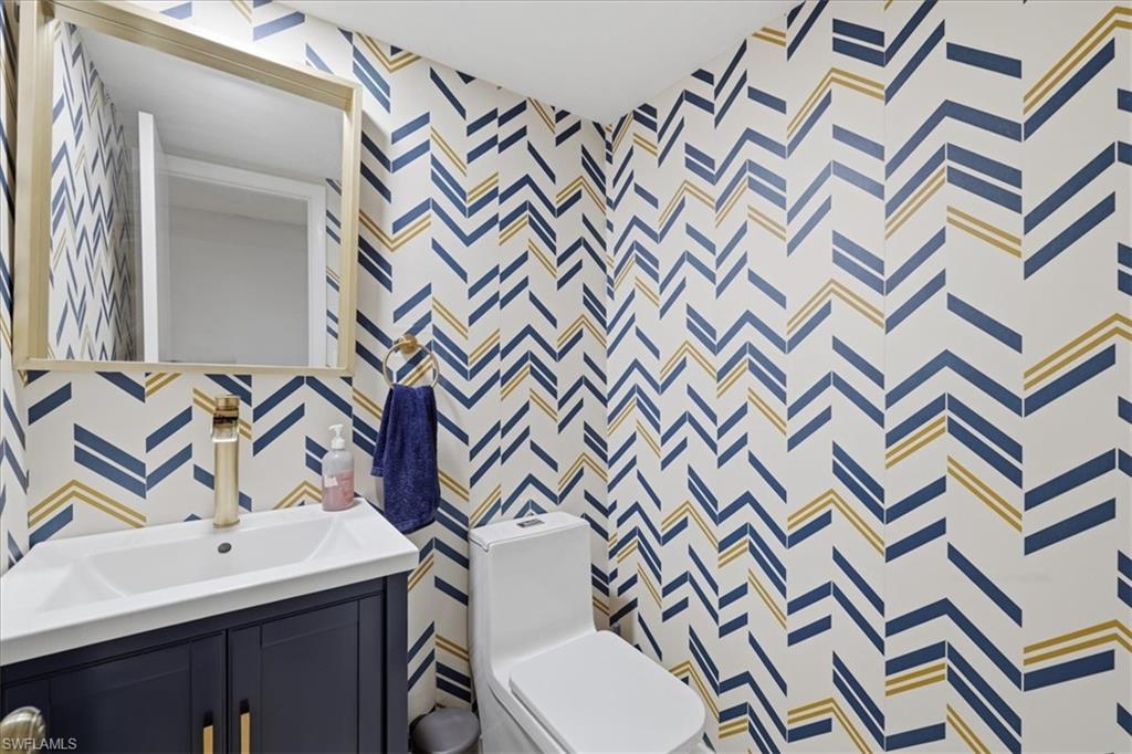 PARKWOODS TOWNHOUSE COMMUNITY - Residential