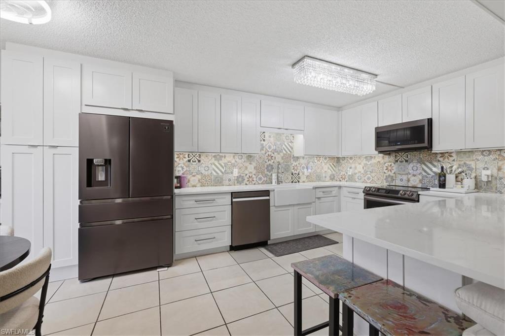 PARKWOODS TOWNHOUSE COMMUNITY - Residential