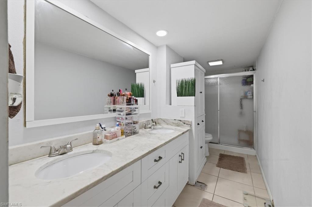 PARKWOODS TOWNHOUSE COMMUNITY - Residential