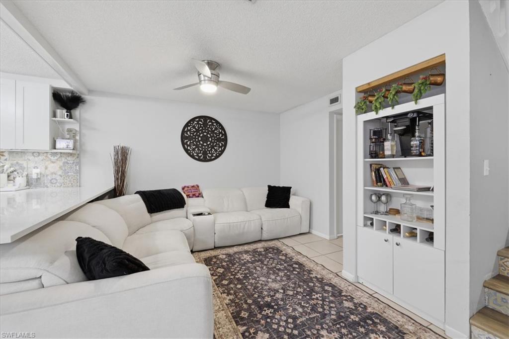 PARKWOODS TOWNHOUSE COMMUNITY - Residential