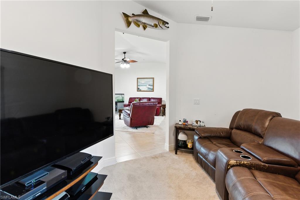 THE CAYS - Residential