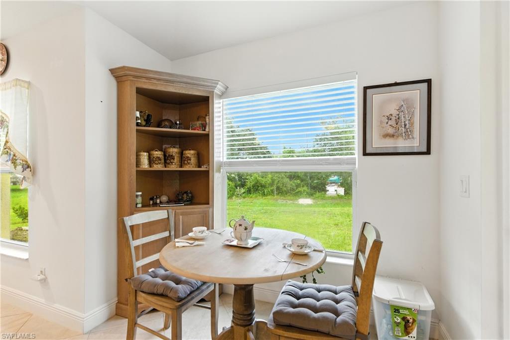 THE CAYS - Residential