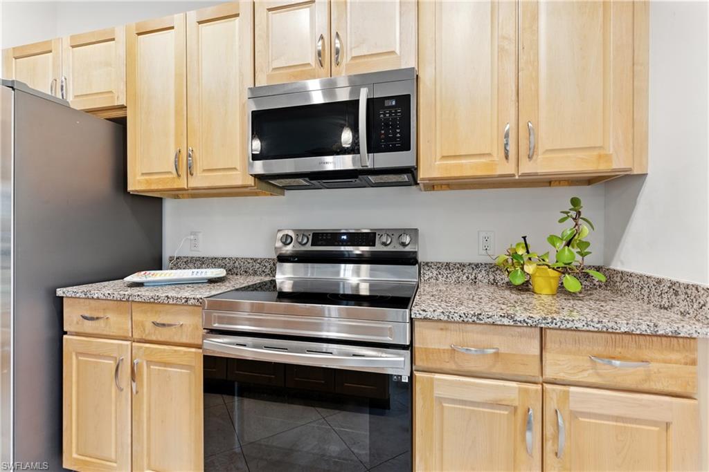 THE CAYS - Residential