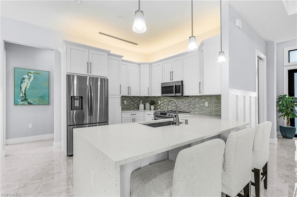 GOLDEN GATE ESTATES - Residential