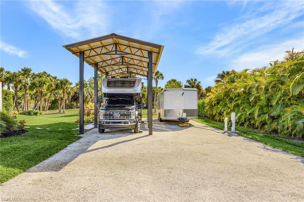 GOLDEN GATE ESTATES - Residential