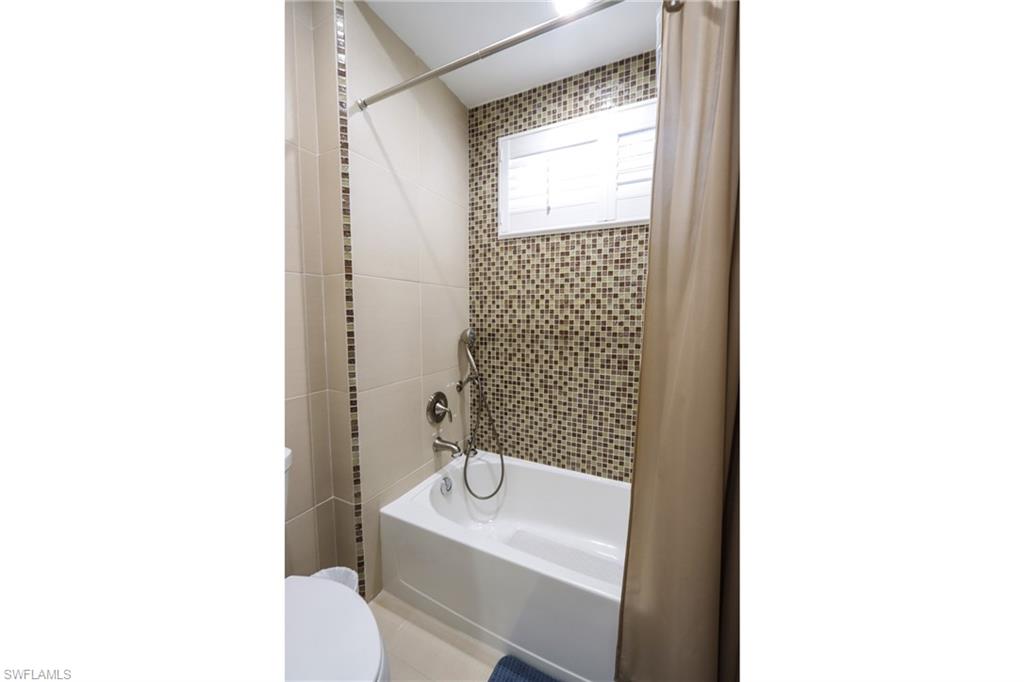 OLDE NAPLES - Residential Lease