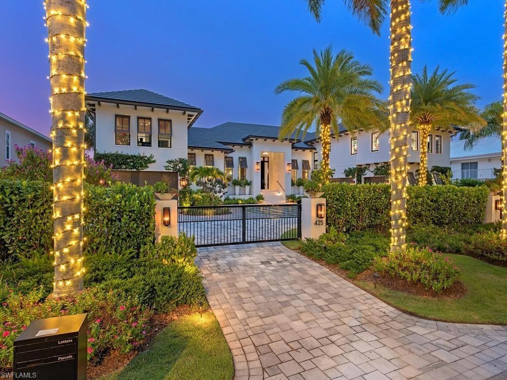 Photo of 425 15th AVE S, NAPLES, FL 34102 (MLS # 226023591)