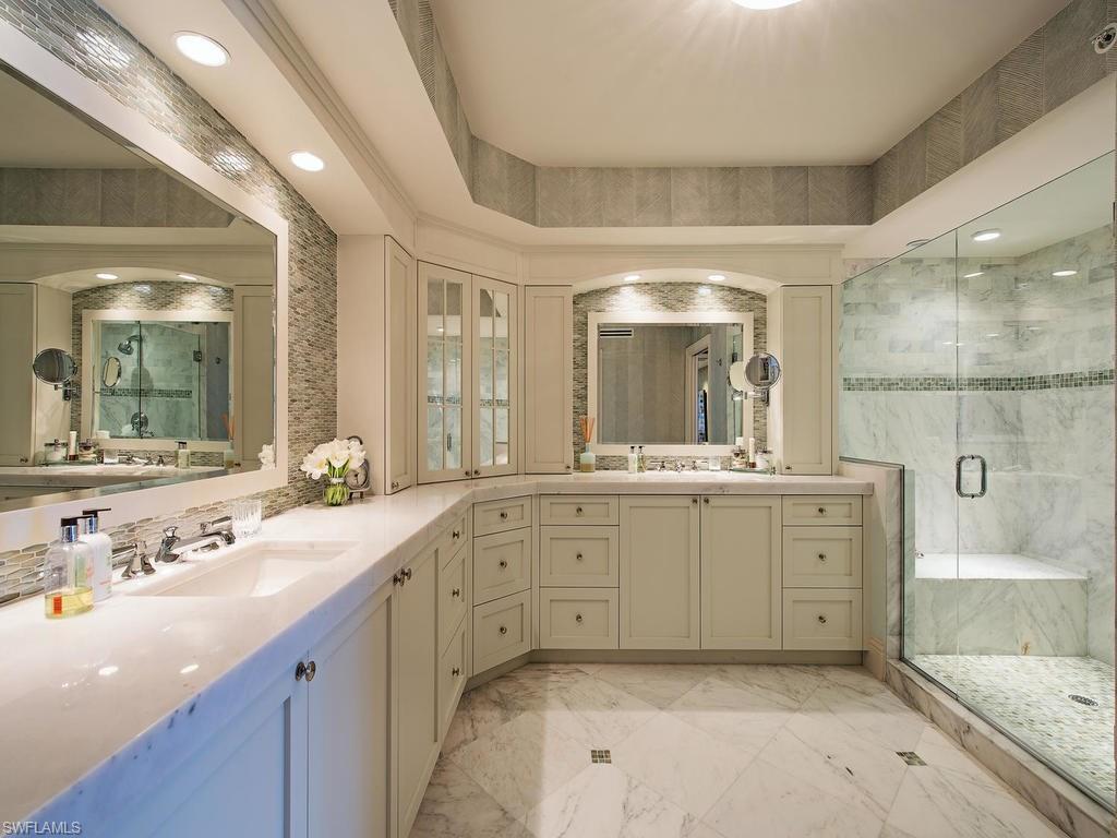 CONTESSA AT BAY COLONY - Residential