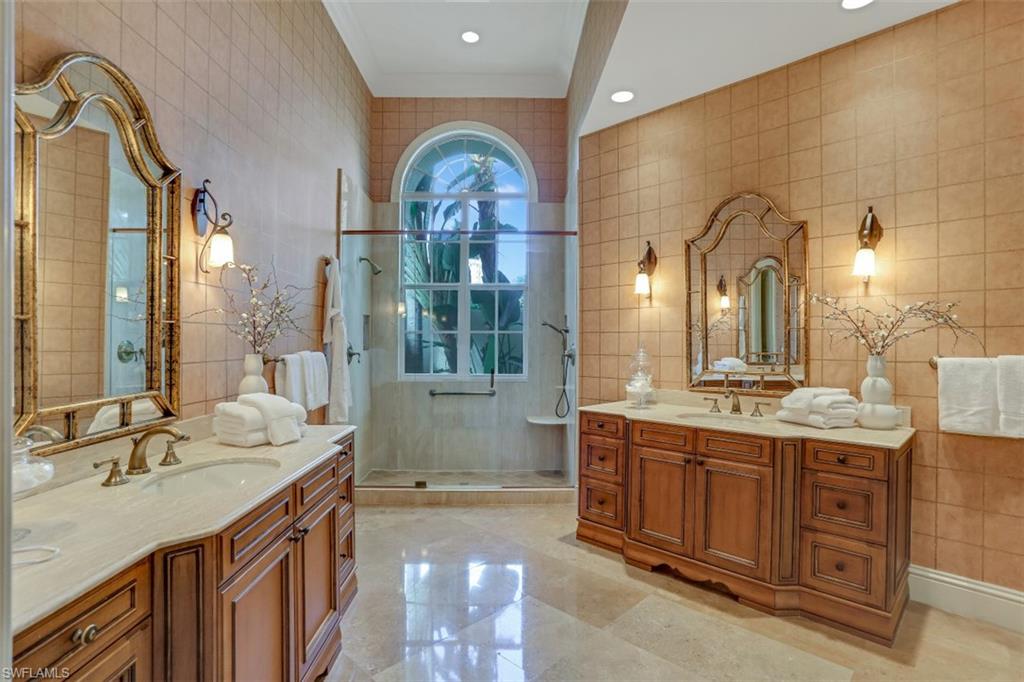 VIZCAYA AT BAY COLONY - Residential