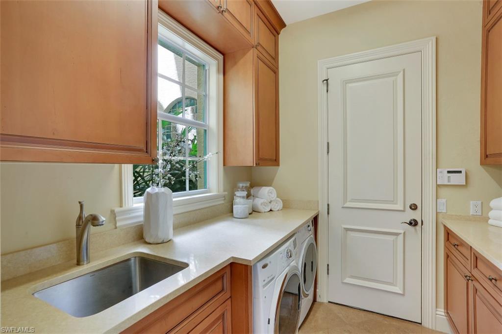 VIZCAYA AT BAY COLONY - Residential