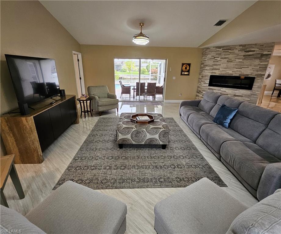 CAPE CORAL - Residential Lease