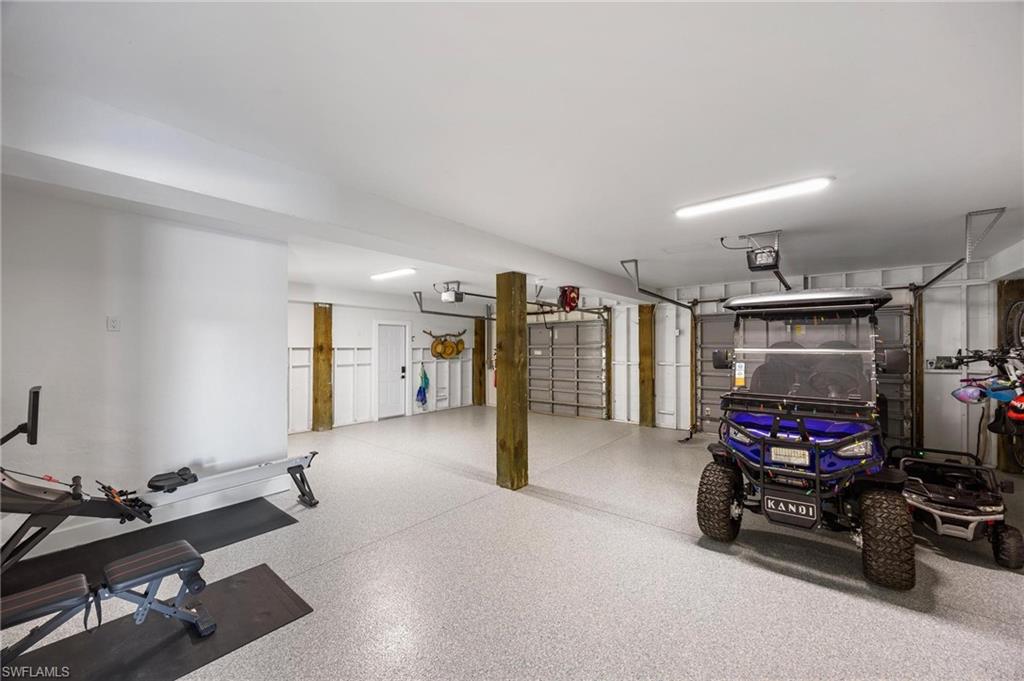 LAKE MUREX - Residential