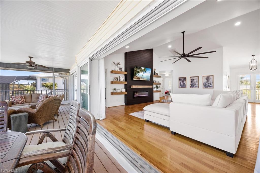 LAKE MUREX - Residential