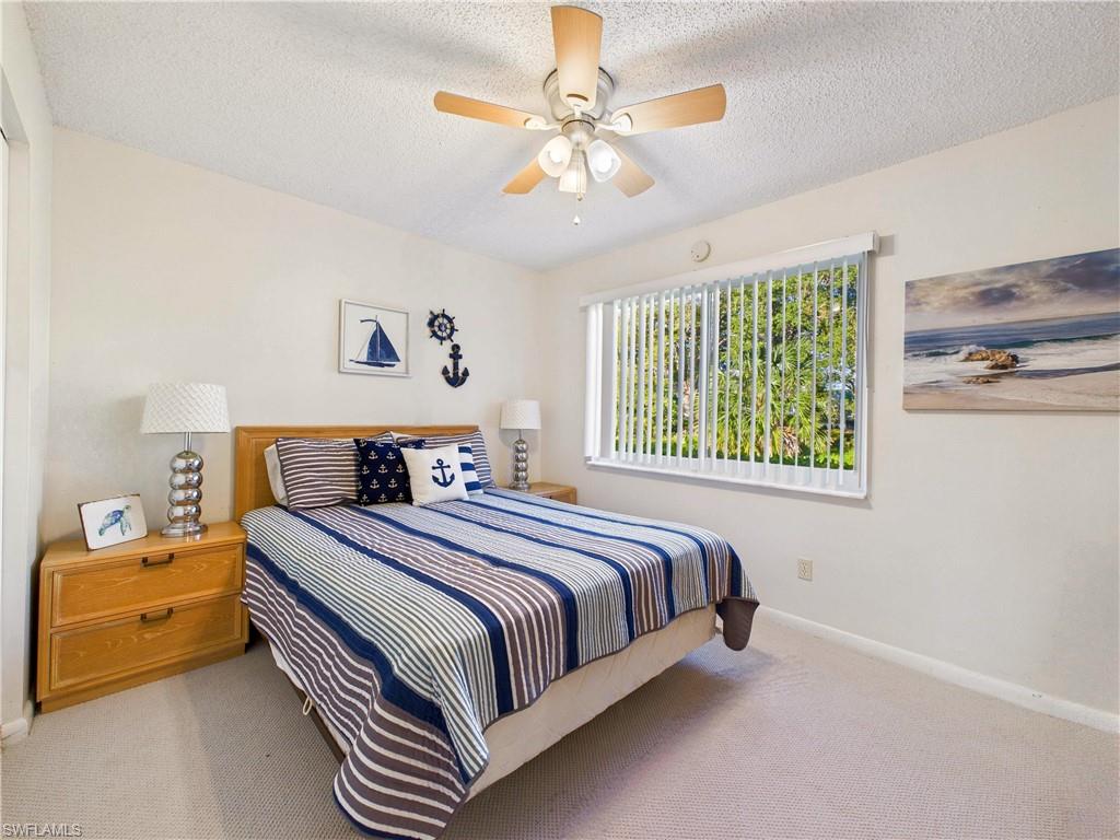 GLADES COUNTRY CLUB - Residential Lease