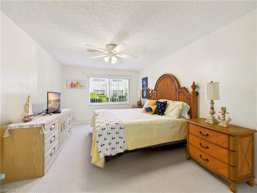 GLADES COUNTRY CLUB - Residential Lease