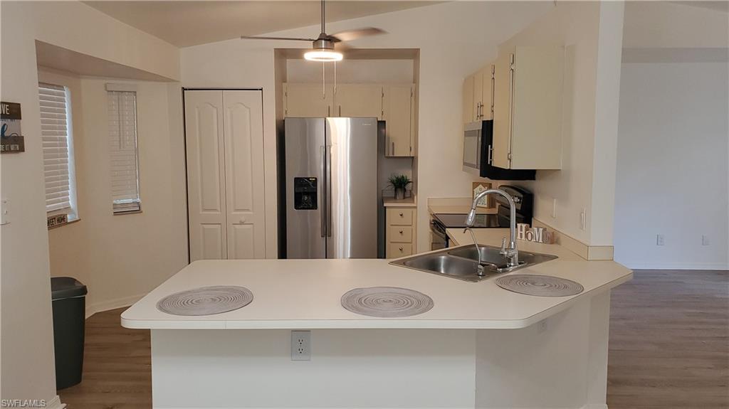 GOLDEN GATE ESTATES - Residential