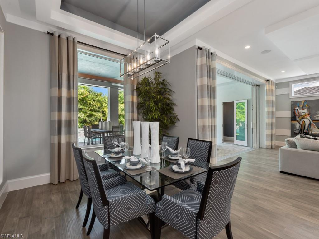 WINDWARD ISLE - Residential