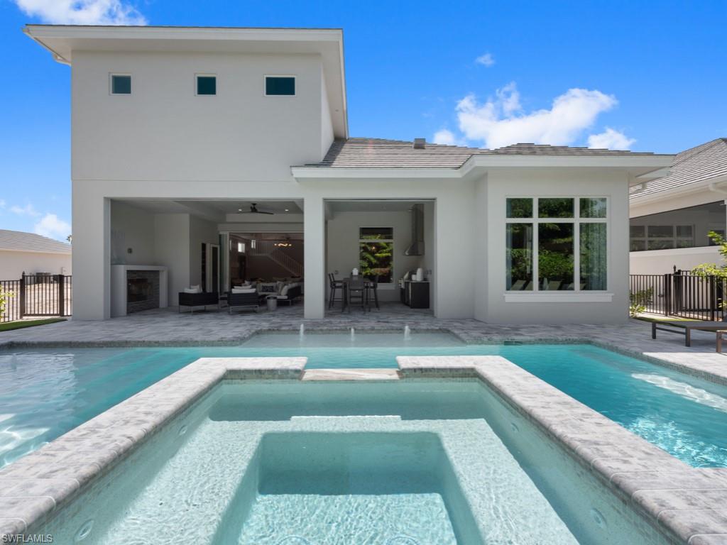 WINDWARD ISLE - Residential