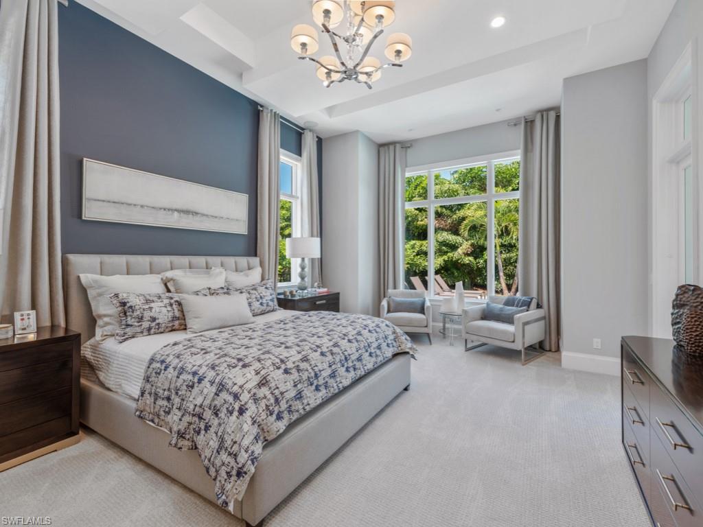 WINDWARD ISLE - Residential