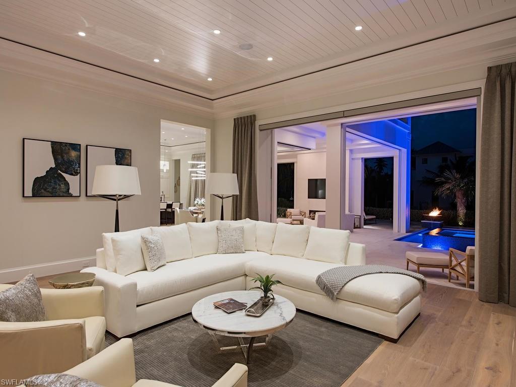 AQUALANE SHORES - Residential