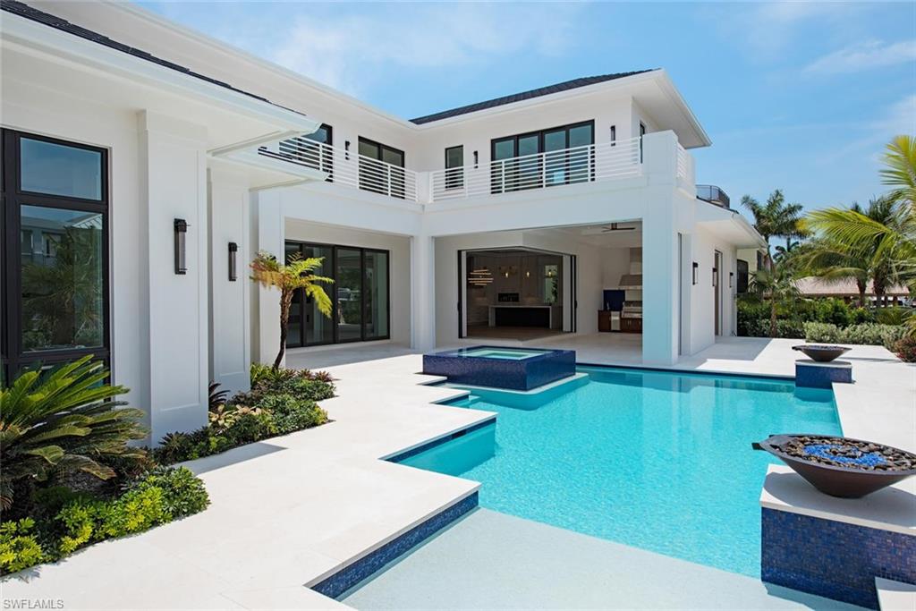 AQUALANE SHORES - Residential